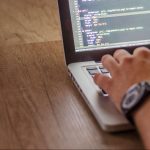 Chuyên viên IT là gì? Bảng mô tả công việc đầy đủ nhất